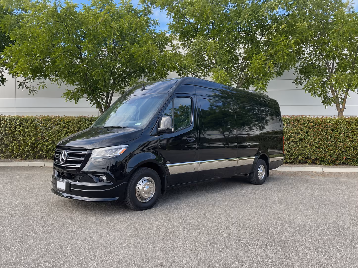seattle 15 passenger sprinter van
