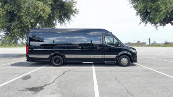 sprinter limousine seattle